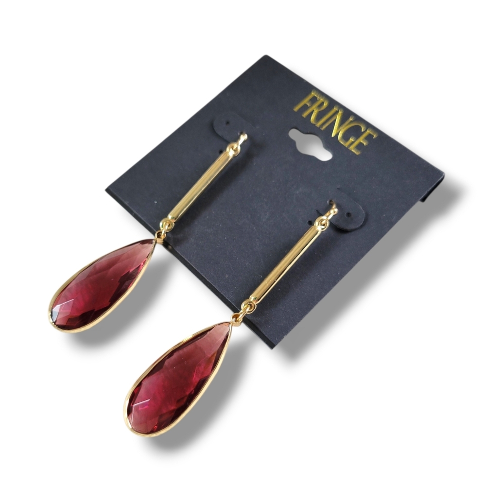 Fringe | NWOT Gold Tone Burgundy Simulated Crystal Teardrop Earrings